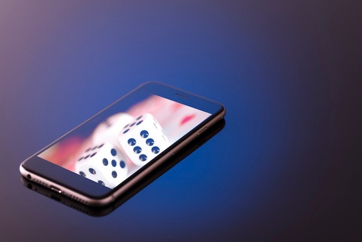 Pengguna mobile membaca panduan tomat189